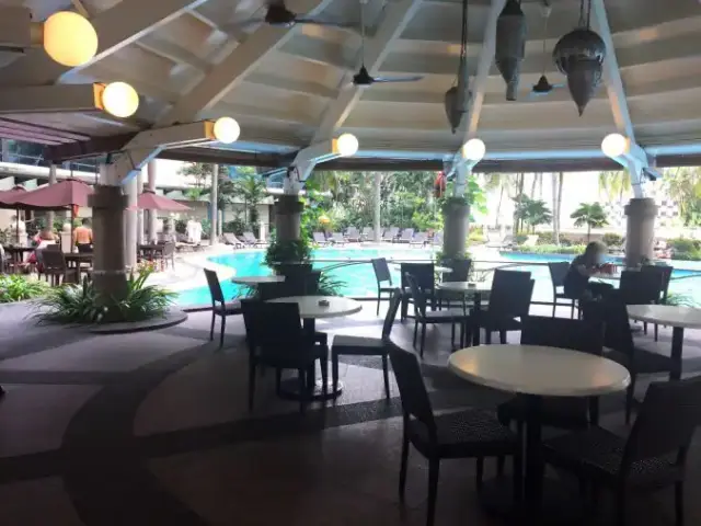 Gazebo Poolside - Renaissance Kuala Lumpur Hotel Food Photo 4