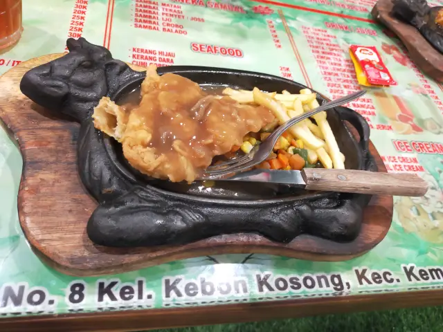 Gambar Makanan Secret Garden Kemayoran 8