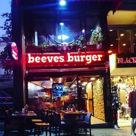 Beeves Burger'nin yemek ve ambiyans fotoğrafları 14