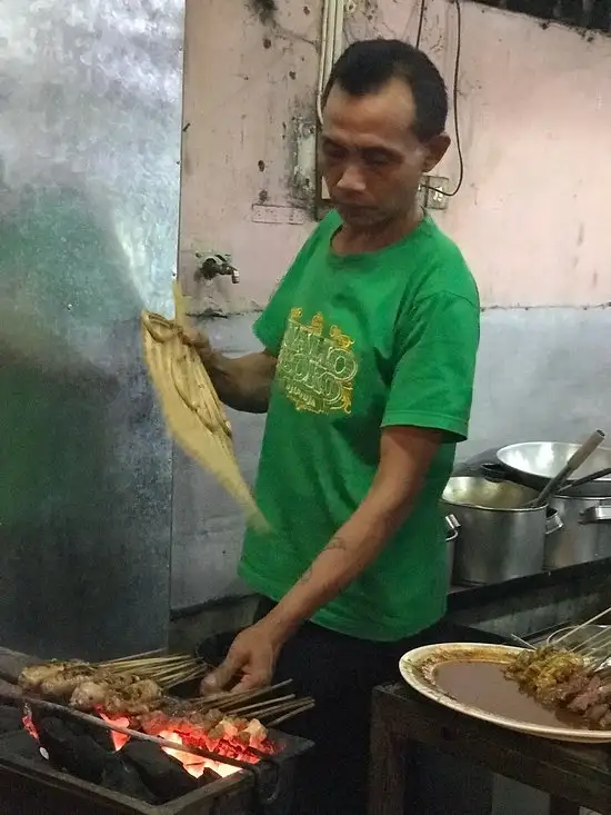 Gambar Makanan Sate Kambing Tambaksegaran 4