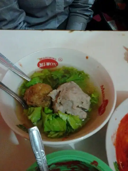 Gambar Makanan Bakso Urat Cak Nono 9