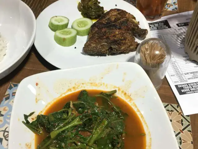 Gambar Makanan Soto Betawi Meruyungan 18