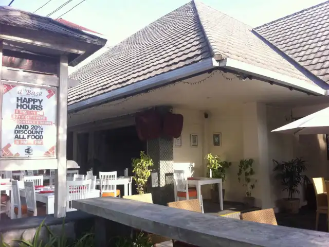 Gambar Makanan D' Base Restaurant & Bar - The Breezes Bali 3