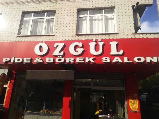 Özgül Pide Börek Salonu'nin yemek ve ambiyans fotoğrafları 4