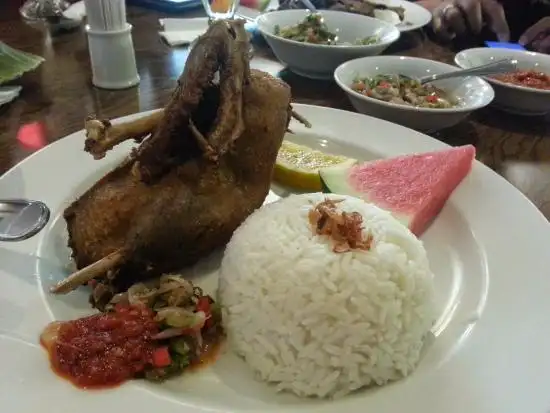 Gambar Makanan Bebek Tepi Sawah 6