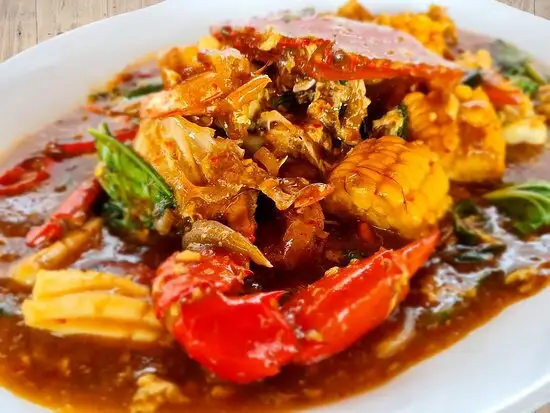 Gambar Makanan Inggandi Beach Restaurant 19