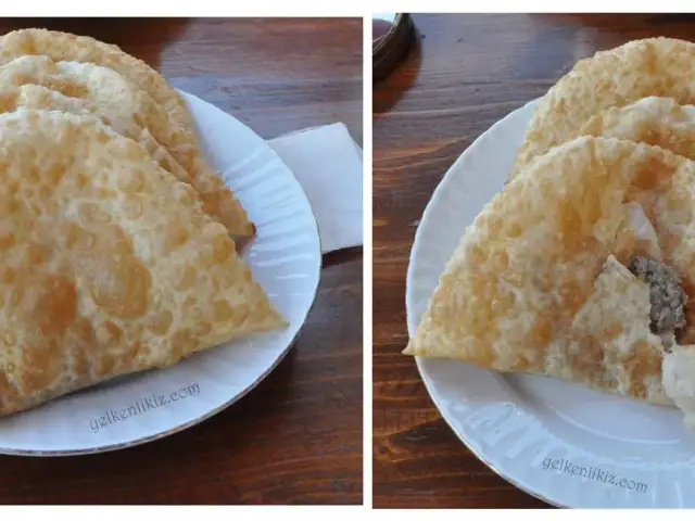 Arasta Kırım Tatar Çibörek Evi'nin yemek ve ambiyans fotoğrafları 35