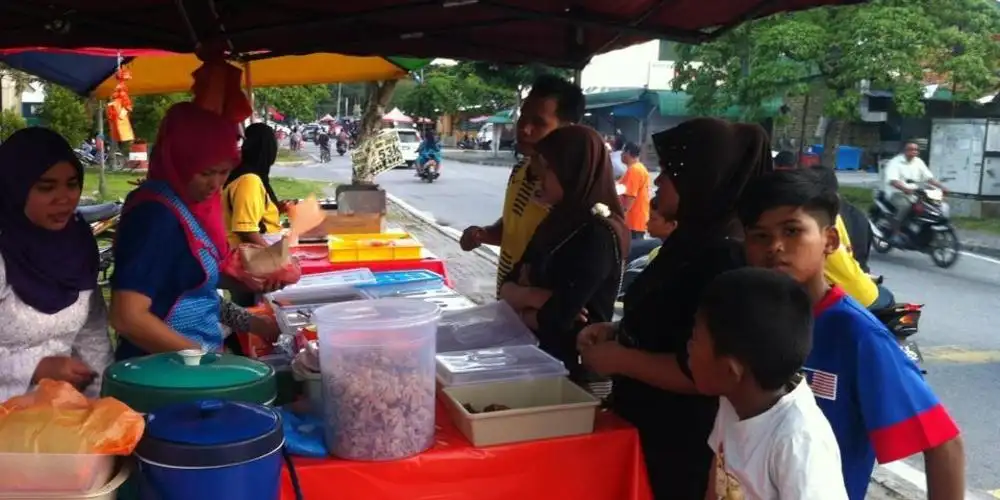 Nasi Kerabu Che Zue