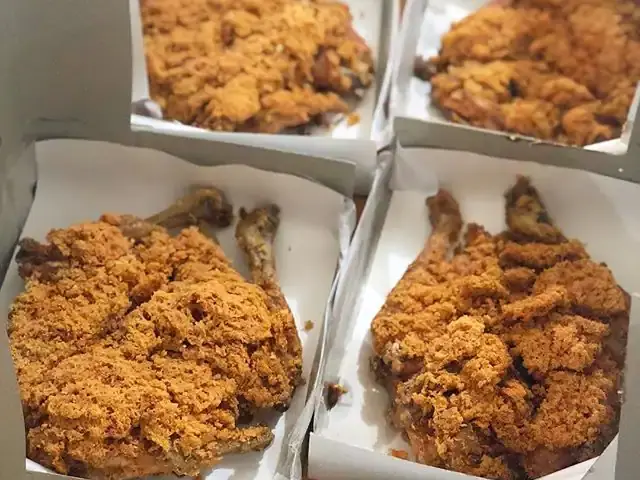 Gambar Makanan Ayam Goreng Suharti 12