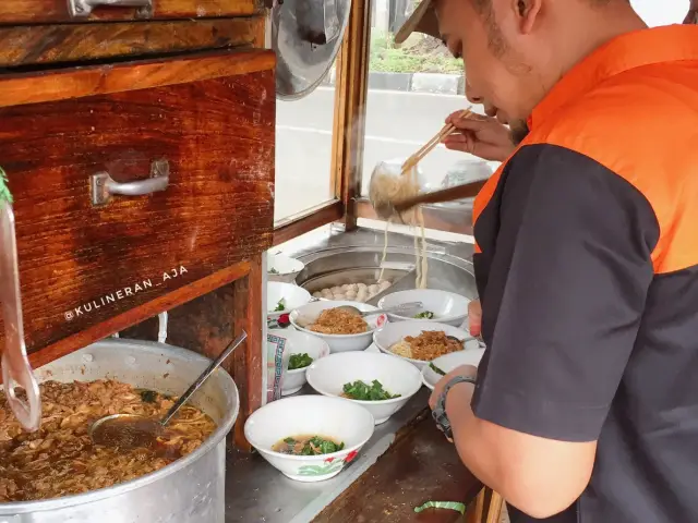 Gambar Makanan Mie Ayam Cipaganti 10