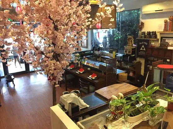 Haru Sushi Bar and Restaurant