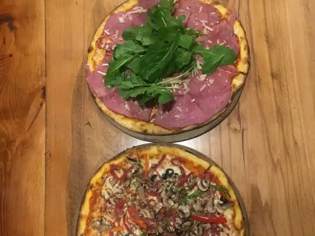 Fornello Pizza'nin yemek ve ambiyans fotoğrafları 76
