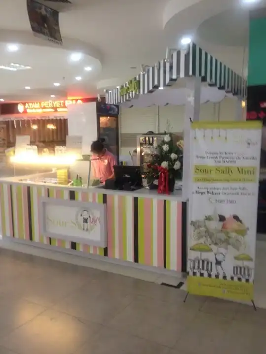 Gambar Makanan Sour Sally Mini Mega Bekasi Hypermall 2