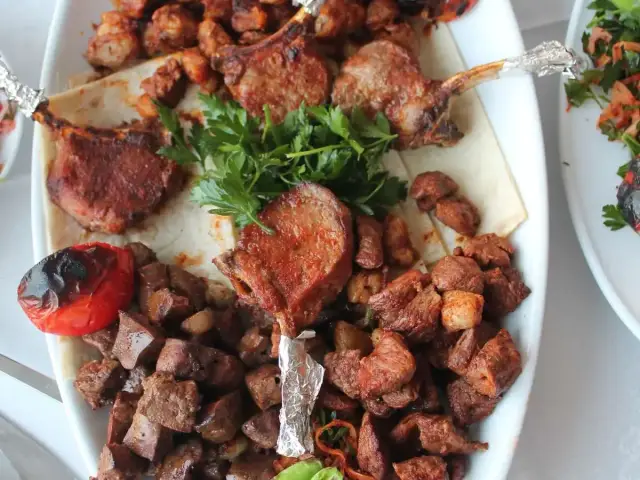 Harbi Adana Kebap & kaburga'nin yemek ve ambiyans fotoğrafları 57