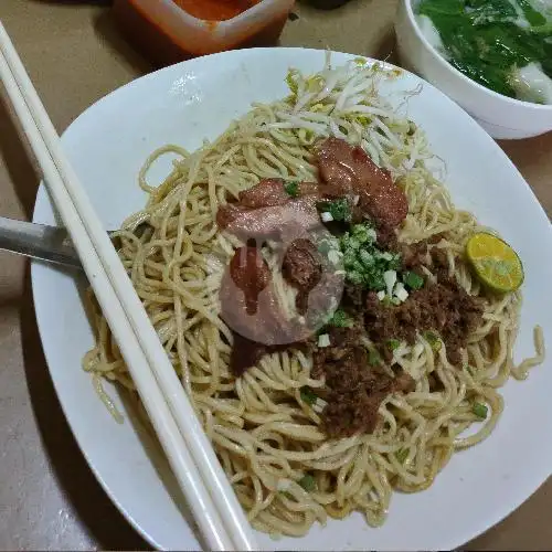 Gambar Makanan Bakmie Fuklai, Lingkaran 1