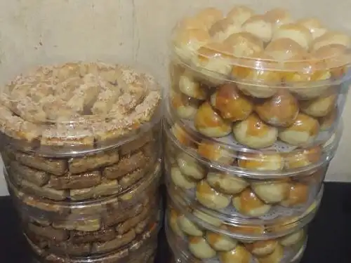 ADILLA NASTAR DAN KUKER, Jln Hemat Raya No 8c