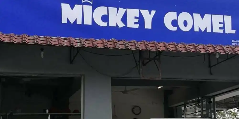 Kafe Mickey Comel