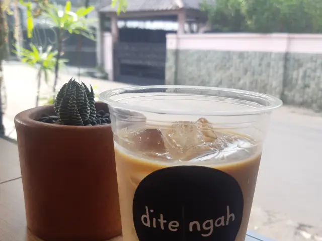 Gambar Makanan ditengah 3