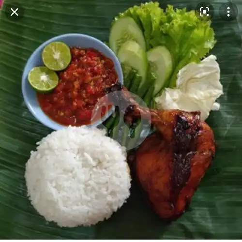 Gambar Makanan Ayam Tulang Lunak Babeh Jamal - Green Garden 4