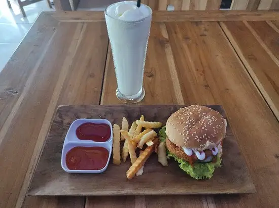 Gambar Makanan De Jukung Cafe 3