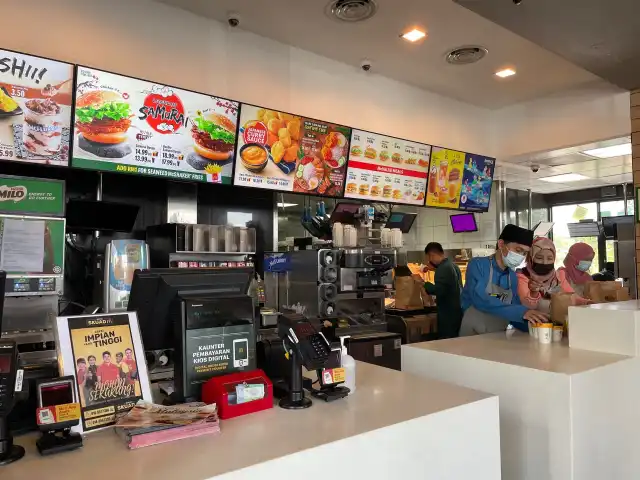 McDonald's Drive-Thru Food Photo 7