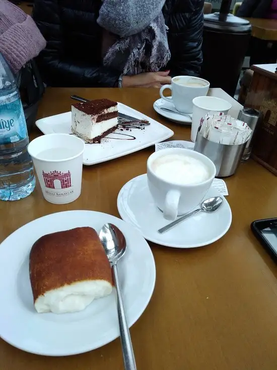 Dolmabahçe Cafe'nin yemek ve ambiyans fotoğrafları 9