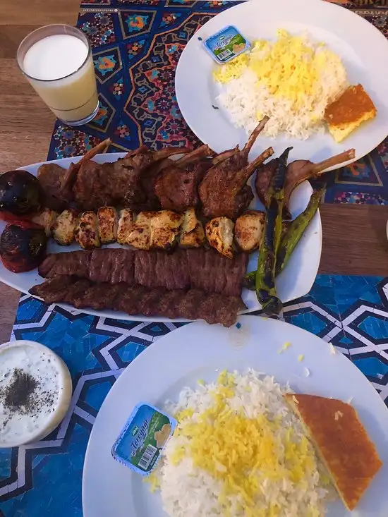 Reyhun Iran Restaurant'nin yemek ve ambiyans fotoğrafları 39