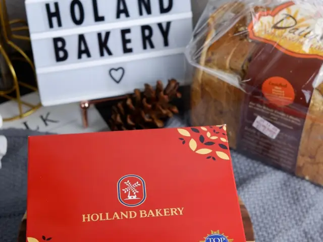 Gambar Makanan Holland Bakery 1