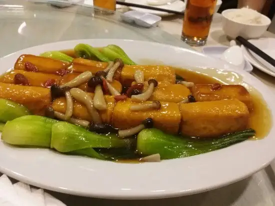 Gambar Makanan Furama Restaurant 14