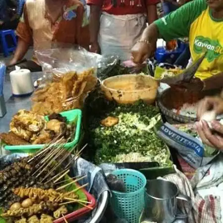 Gambar Makanan Nasi Pecel Mbok Sador 15