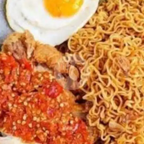 Gambar Makanan Es Teler Dan Es Tape Ketan Hitam Pak No, Embong Brantas 7