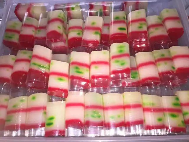 Gambar Makanan Toko Kue Sukahati 8