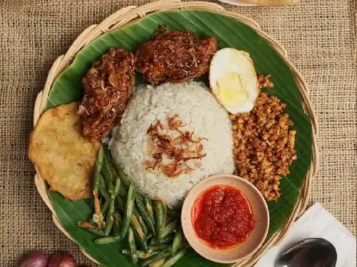 Nasi Uduk Nona Sureh, Acui Food centre