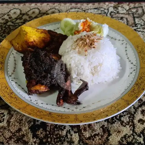 Gambar Makanan Nasi Ayam Bebek Bumbu Ireng, Jl. Cipanas Babakan No.21 2