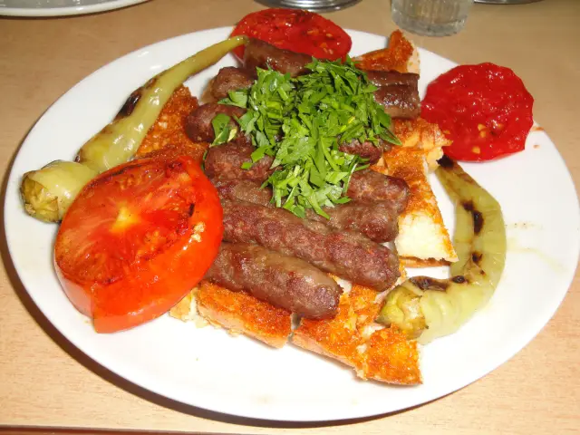 Dostol Kebap'nin yemek ve ambiyans fotoğrafları 2