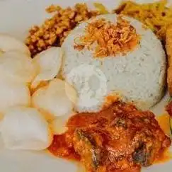 Gambar Makanan Lontong Opor Dan Nasi Uduk Kedai Yofal, Ambarukmo 4