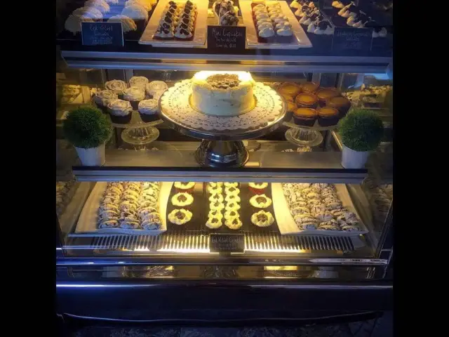 Larkies Bakery Food Photo 2