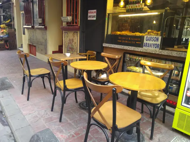 Meşhur Karaköy Börekçisi'nin yemek ve ambiyans fotoğrafları 1