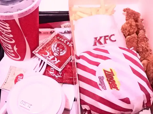 KFC'nin yemek ve ambiyans fotoğrafları 30