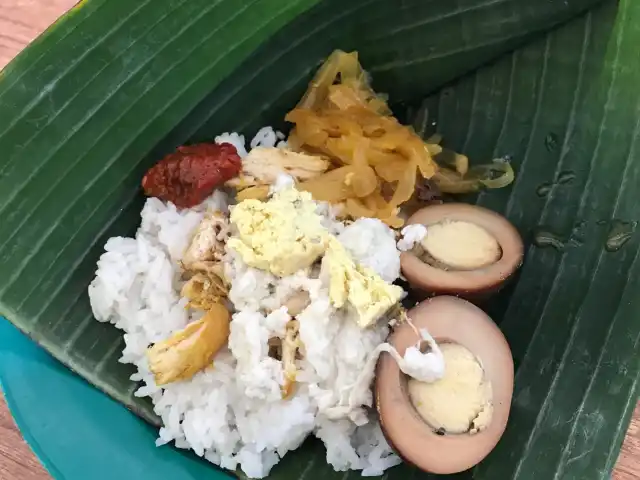 Gambar Makanan Nasi Liwet Bu Wiwiek Asli Solo 6