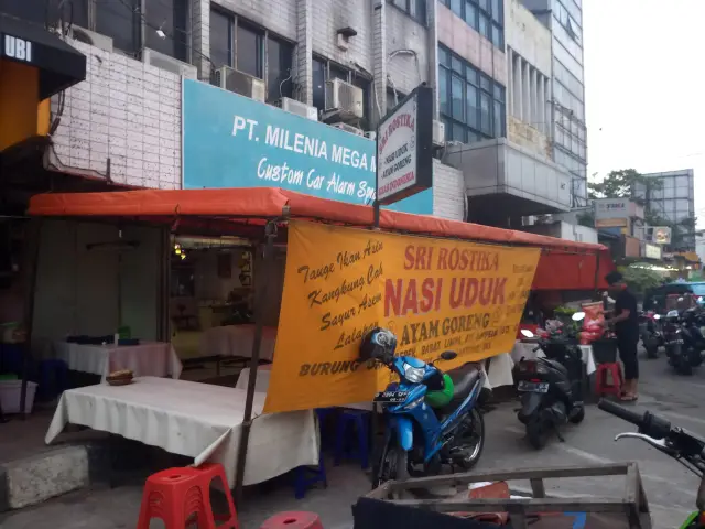 Gambar Makanan Sri Rostika Nasi Uduk 2