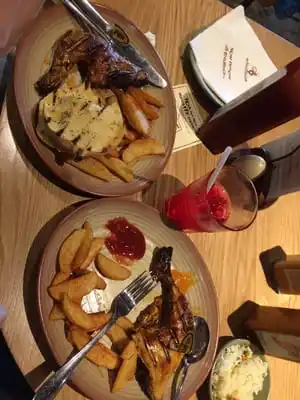 Nando&apos;s Food Photo 5