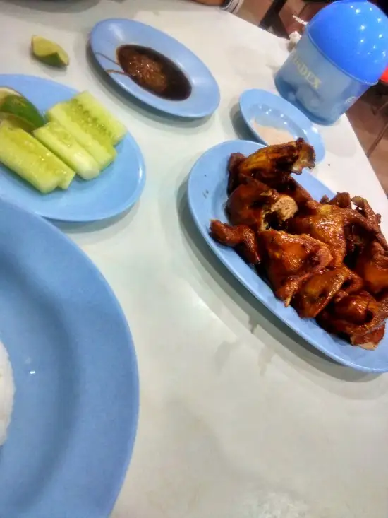 Gambar Makanan Ayam Goreng Jakarta Asli 13