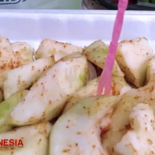 Gambar Makanan Rujak Jambu Kristal/Mie Pedas Bakso Bunda Lusi, Sukajadi 1