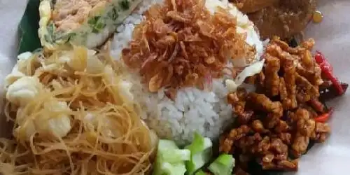 Nasi Uduk Bu Aas, Jl Jembatan Besi İi