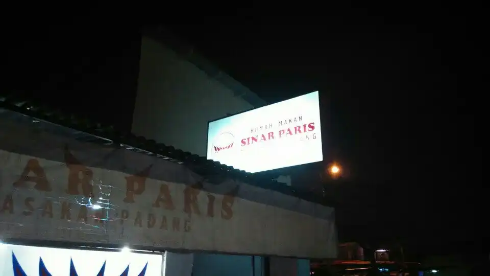 RM Padang Sinar Paris