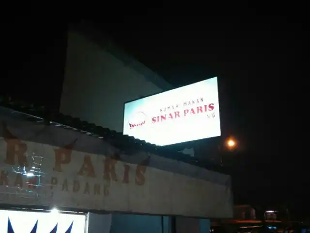 RM Padang Sinar Paris