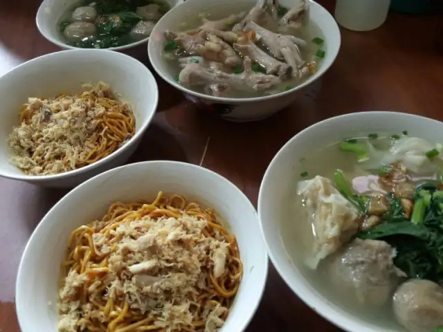 Gambar Makanan Mie Baso Akung 9