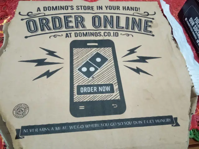 Gambar Makanan Domino's Pizza 6