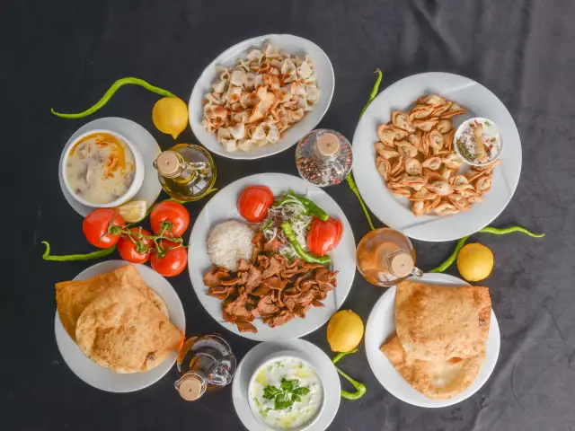 Tatar Şevket Mantı & Çi Börek'nin yemek ve ambiyans fotoğrafları 1
